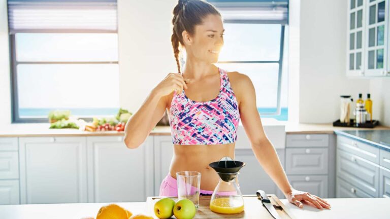 Níveis no limite? O suco docinho que diminui o colesterol e emagrece