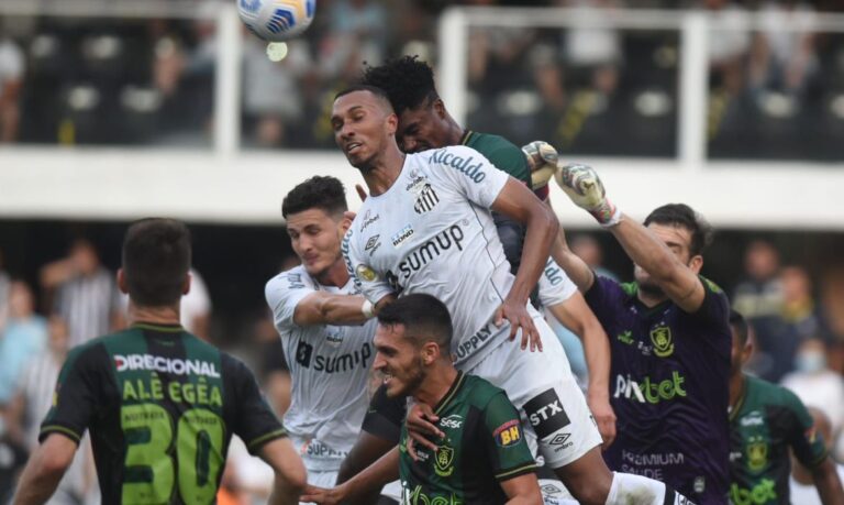 Na Vila Belmiro, Santos e América-MG medem forças pelo Brasileiro