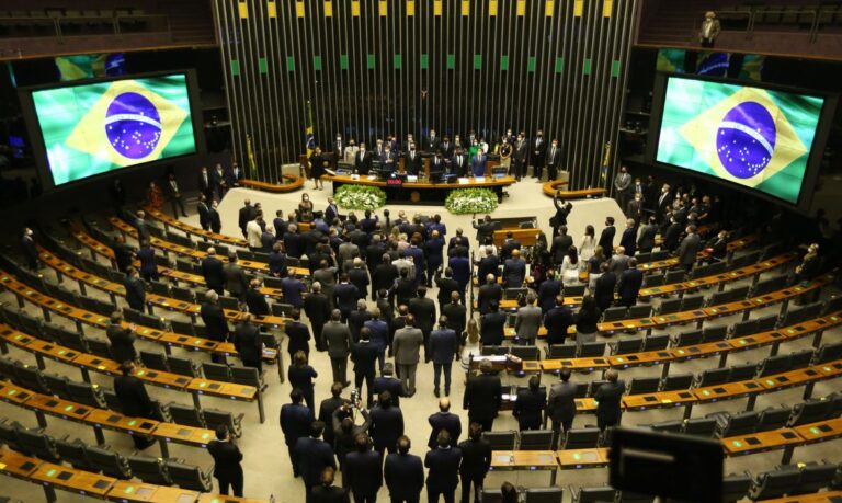 Câmara aprova intervenção federal na segurança pública do DF