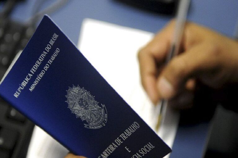 Bahia gera mais de 3 mil postos de trabalho com carteira assinada em janeiro