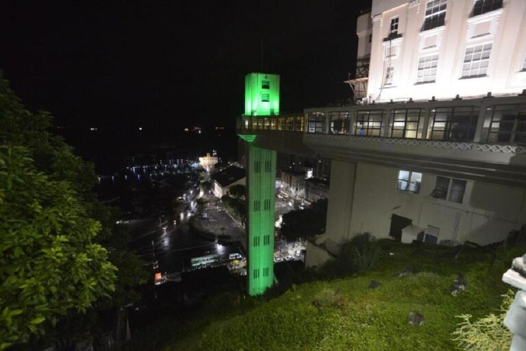 Monumentos de Salvador recebem iluminação especial durante o mês de junho