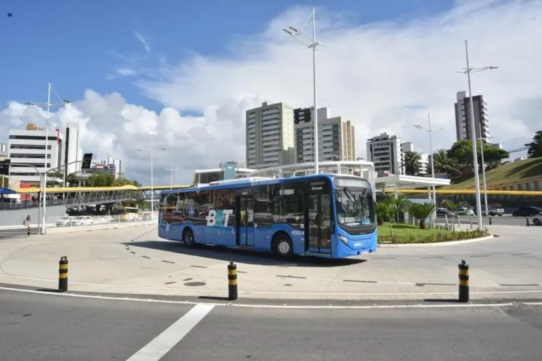 Trânsito é modificado na Avenida ACM e na Rua Lucaia a partir desta terça-feira em Salvador