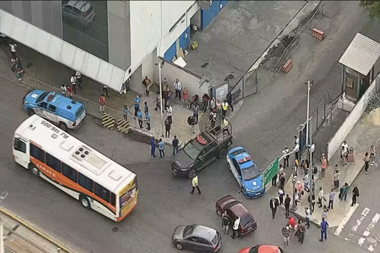 Homem baleado em sequestro a ônibus no Rio recebe alta de UTI