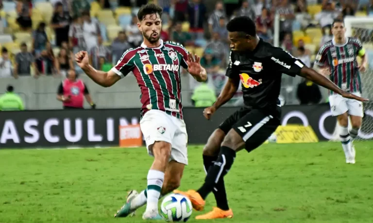 Fluminense e Red Bull Bragantino iniciam caminhada no Brasileirão