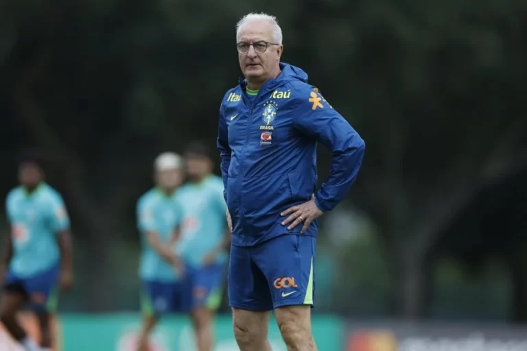 Dorival Júnior prepara Brasil para Copa América e diz que seleção está em fase de montagem