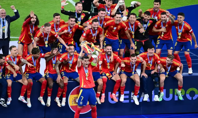 Espanha vence Inglaterra, é campeã da Euro e mantém a ‘maldição de Kane’