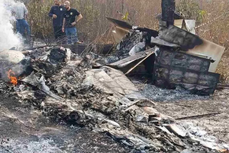 Avião de pequeno porte cai na zona rural de Apiacás, no Mato Grosso