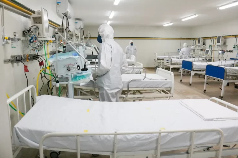 Alta de bactérias super-resistentes deixam hospitais em alerta