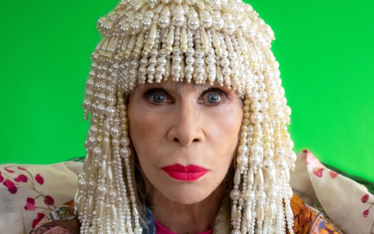 Criolo, Duda Beat e Carol Biazin tiram o brilho de músicas da fase mais pop de Rita Lee em EP sem graça e sem razão | Blog do Mauro Ferreira