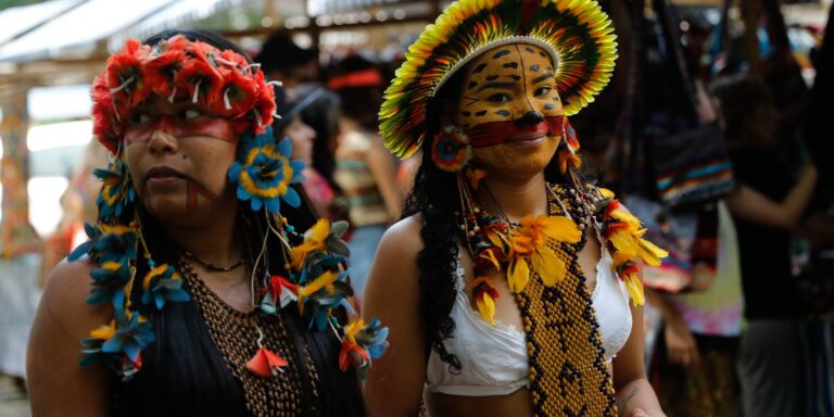 No Rio, evento reúne 25 etnias e celebra Dia dos Povos Indígenas