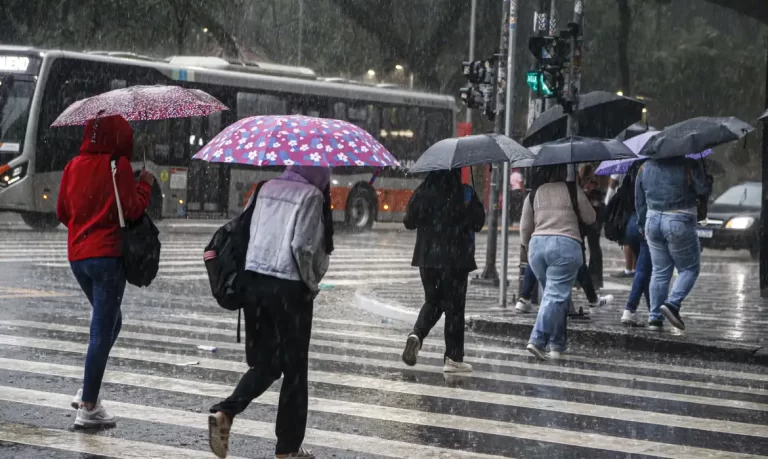 Bahia Deve Ter Intensificação Das Chuvas Nos Próximos Dias; Confira A Previsão