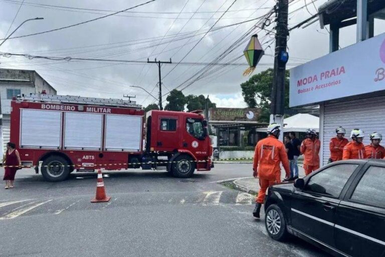 Desabamento Em Prédio Comercial Deixa Duas Mulheres Feridas Em Dias D’Ávila