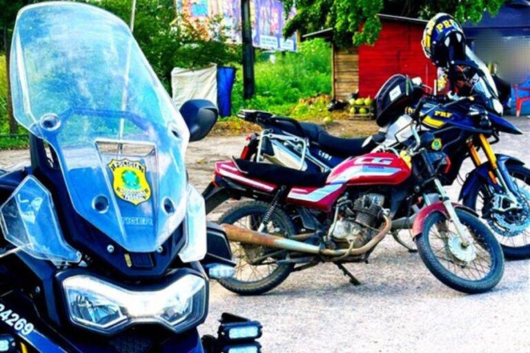 PRF Recupera Moto Furtada Há 25 Anos Em Feira De Santana