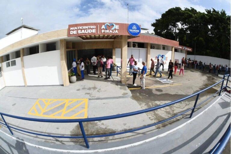 Alta Demanda Por Exames Gera Fila No AME Pirajá Nas Primeiras Horas Desta Terça-feira (01)