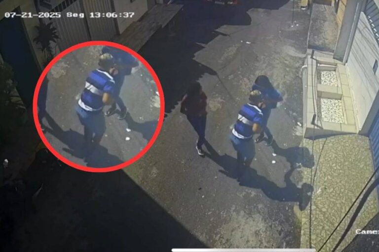 Vídeo: Jovens São Assaltadas Em Frente A Colégio Em Cajazeiras