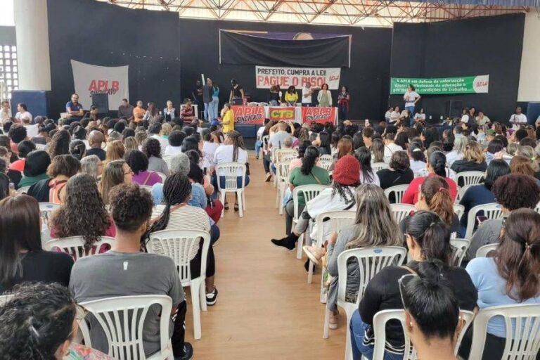 Professores Da Rede Municipal Mantêm Greve Em Salvador E Aprovam Nova Manifestação