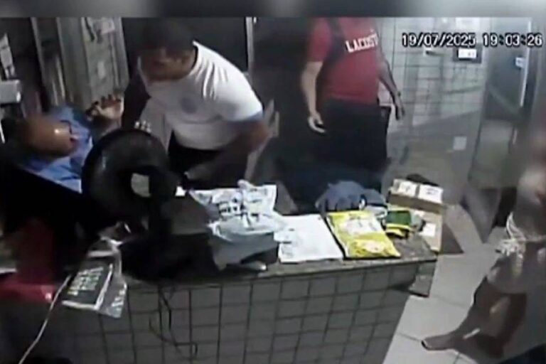 Porteiro é Agredido Por Ex-PM Em Condomínio De Luxo Em Salvador
