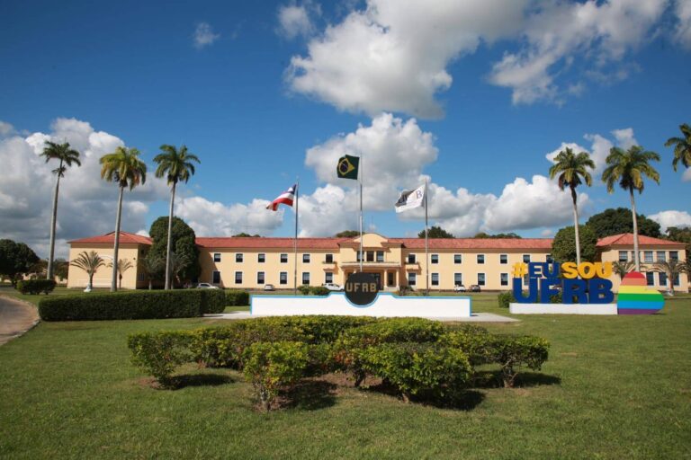 UFRB Abre Concurso Público Com Vagas Para Professor