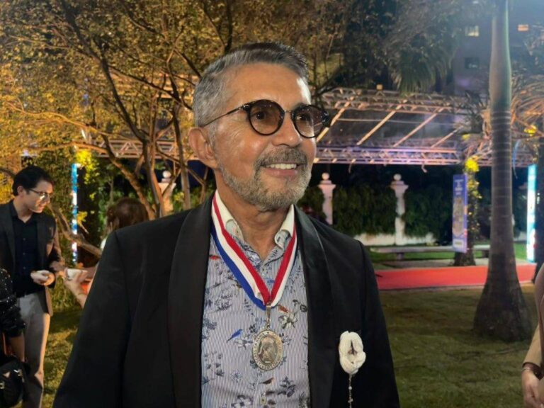 VÍDEO: Adelmário Coelho Recebe Comenda 2 De Julho E Exalta Forró Tradicional