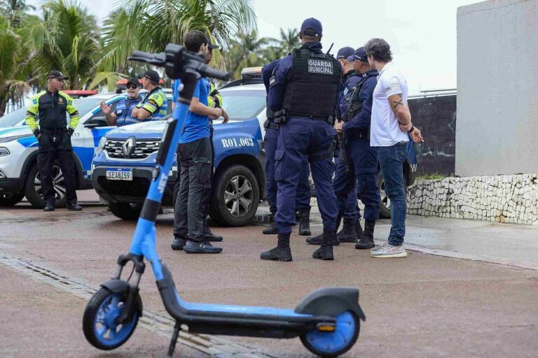 Salvador Reforça Fiscalização No Uso De Patinetes Elétricos