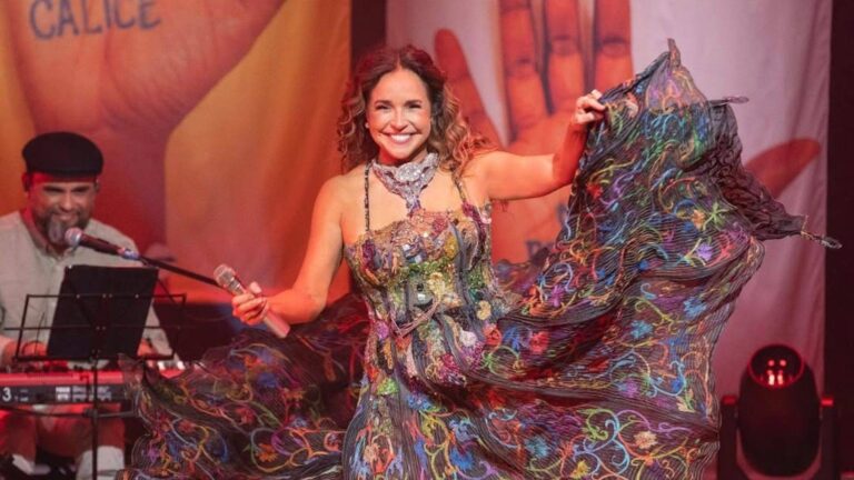 Daniela Mercury Participa De Ato Contra PEC Da Blindagem Em Salvador