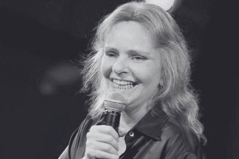 Brasil Perde Angela Ro Ro, ícone Da MPB, Aos 75 Anos