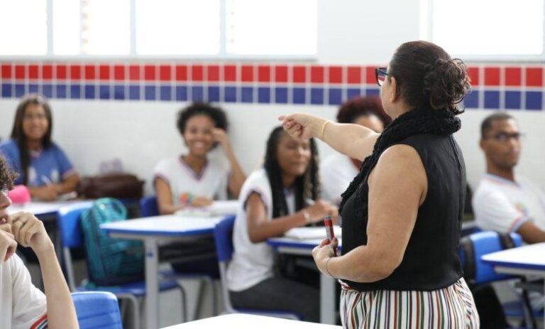 UPT Oferece “aulão Do ENEM” No Nordeste De Amaralina