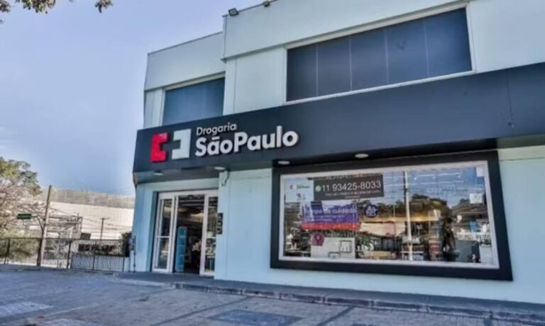 Rede De Farmácias Abre Vagas De Emprego Para Pessoas Com Mais De 50 Anos