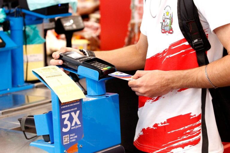 Famílias Recebem Novo Crédito Do Bolsa Presença Nesta Segunda-feira (15)