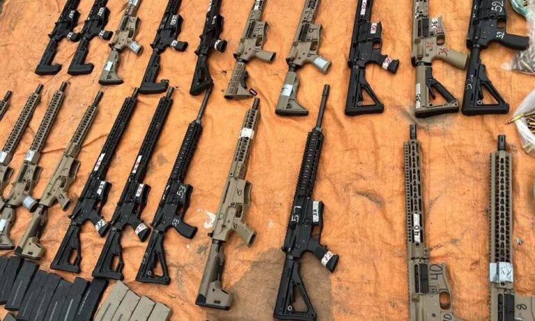 Polícia Encontra Maior Arsenal De Fuzis Já Registrado Na Bahia Em Operação Em Camaçari