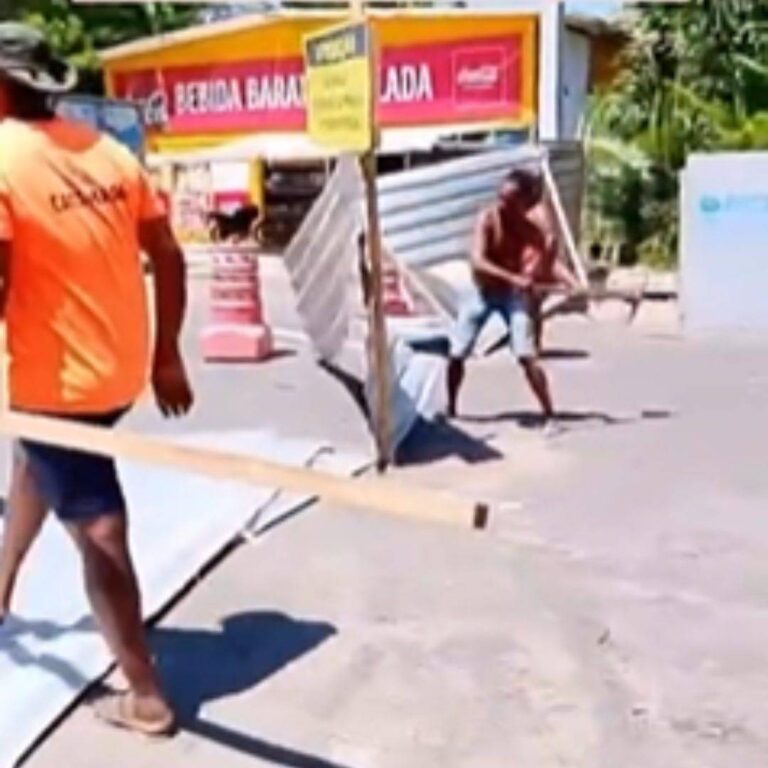 Barranqueiros Protestam Contra Bloqueio Na Praia Da Barra Em Itacimirim