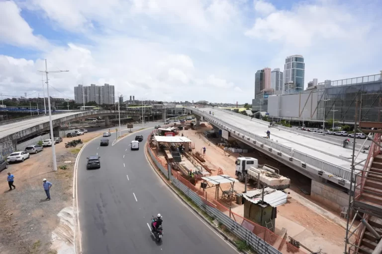Trânsito Na Av. ACM Será Alterado Para Obras Do Novo Viaduto
