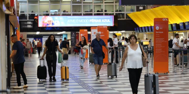 Carnaval movimenta aeroportos e rodovias de São Paulo