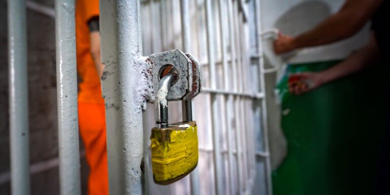 Justiça decreta prisão de suspeito de matar professora em Porto Velho