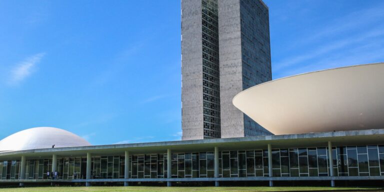 Agenda do Congresso tem CPIs, audiências e acordo Mercosul-UE