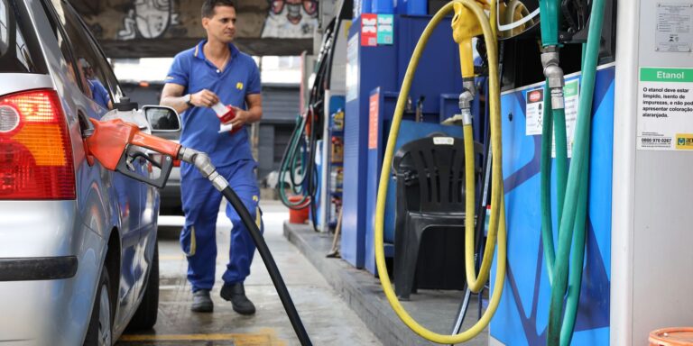 Preço da gasolina volta a subir no Amazonas
