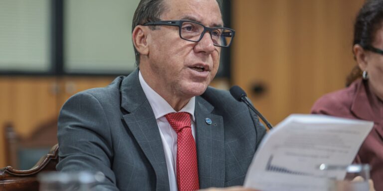 Governo não pensa incentivo fiscal para fim da escala 6×1, diz Marinho