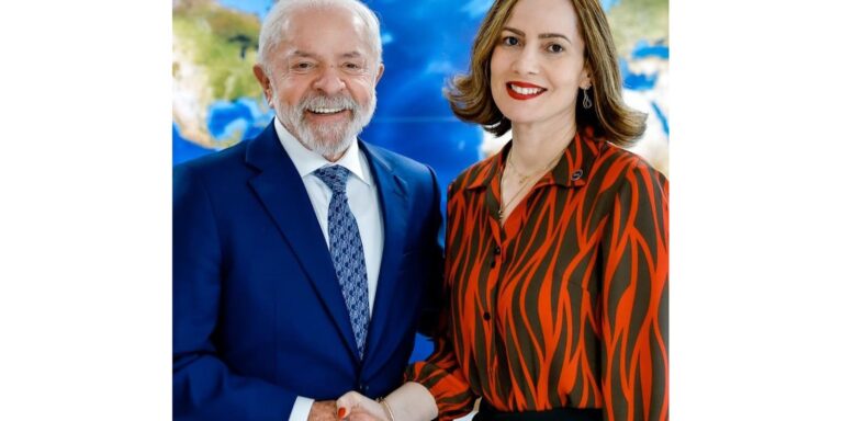 Ana Cristina Silveira assume comando da presidência do INSS