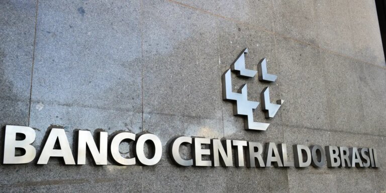 Boletim Focus: mercado eleva projeção da inflação para 4,86% em 2026