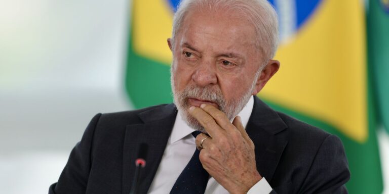 Governo estuda pacote para amenizar taxas e endividamento da população