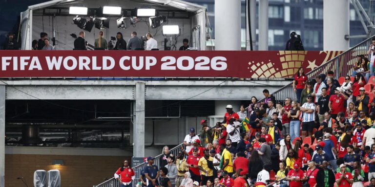 Capitães da Copa fazem ato contra discursos de ódio no mundial