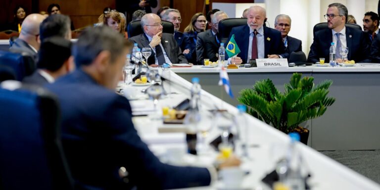Lula defende integração e critica polarização no Mercosul