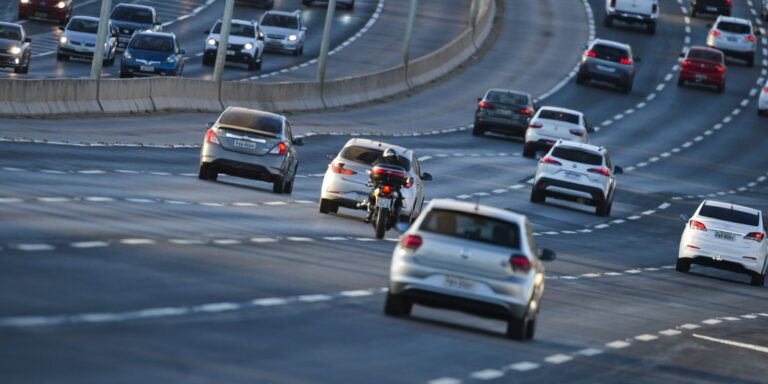 Radar que verifica velocidade média é testado em caráter experimental
