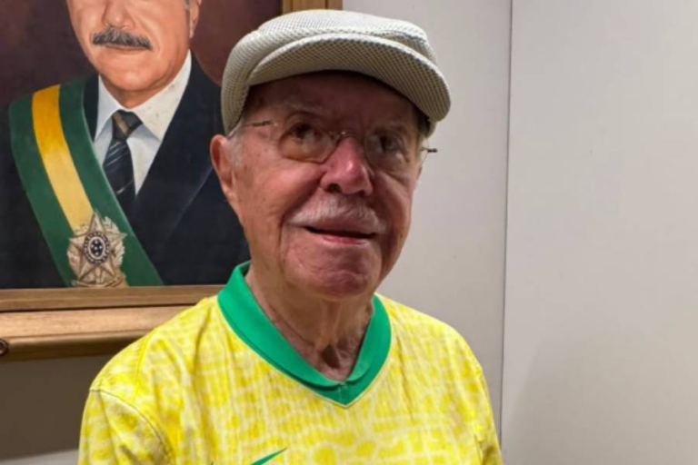 Ex-presidente José Sarney é Internado Aos 96 Anos Para Tratar Infecção Respiratória
